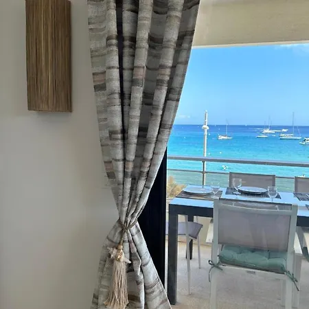 Premium Sea Front Apartment