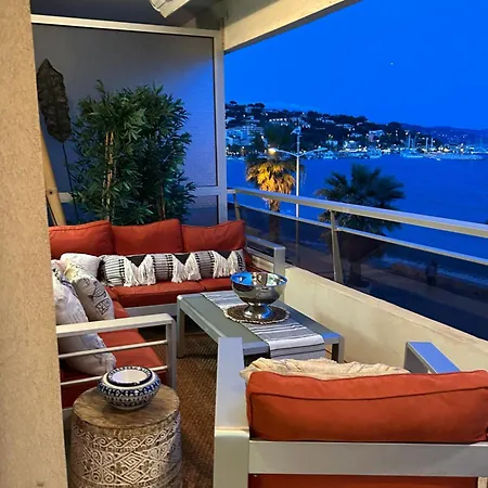 Apartment Premium Sea Front *