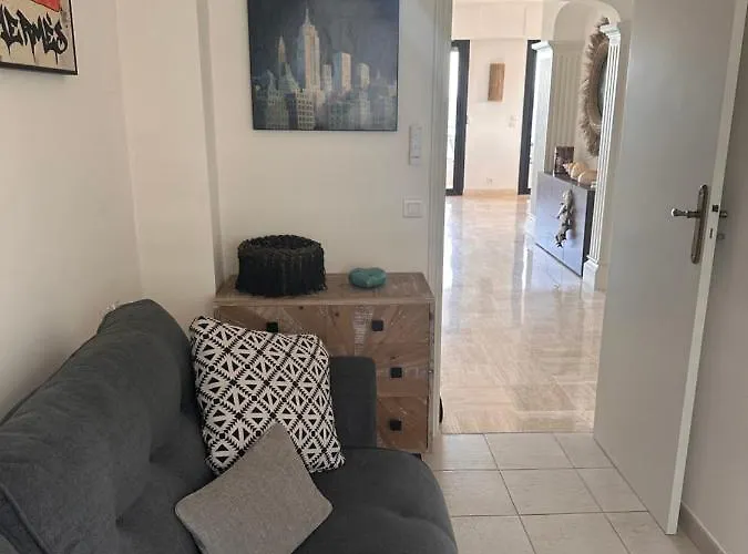 Premium Sea Front Apartment *