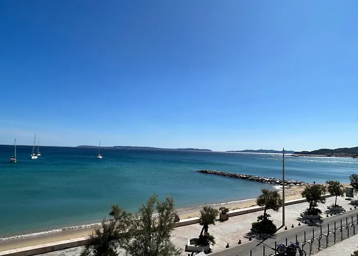 Premium Sea Front Apartment Le Lavandou